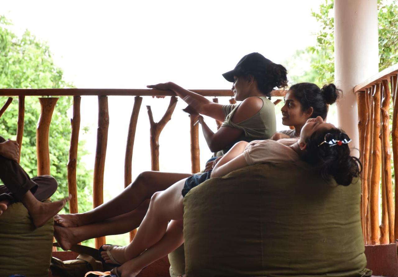 Funky Leopard Safari Lodge Bordering Yala National Park كاتاراغاما المظهر الخارجي الصورة