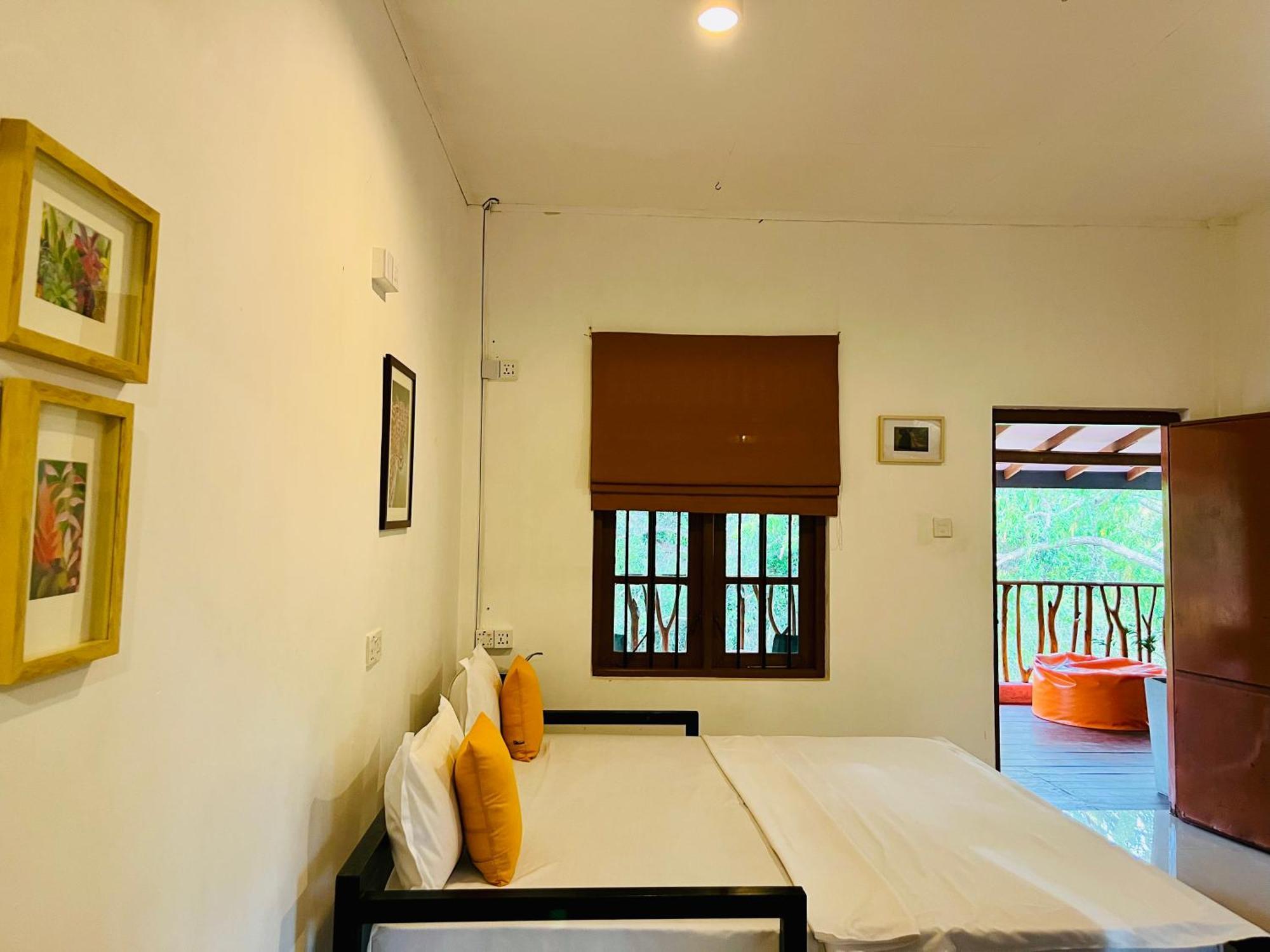 Funky Leopard Safari Lodge Bordering Yala National Park كاتاراغاما المظهر الخارجي الصورة