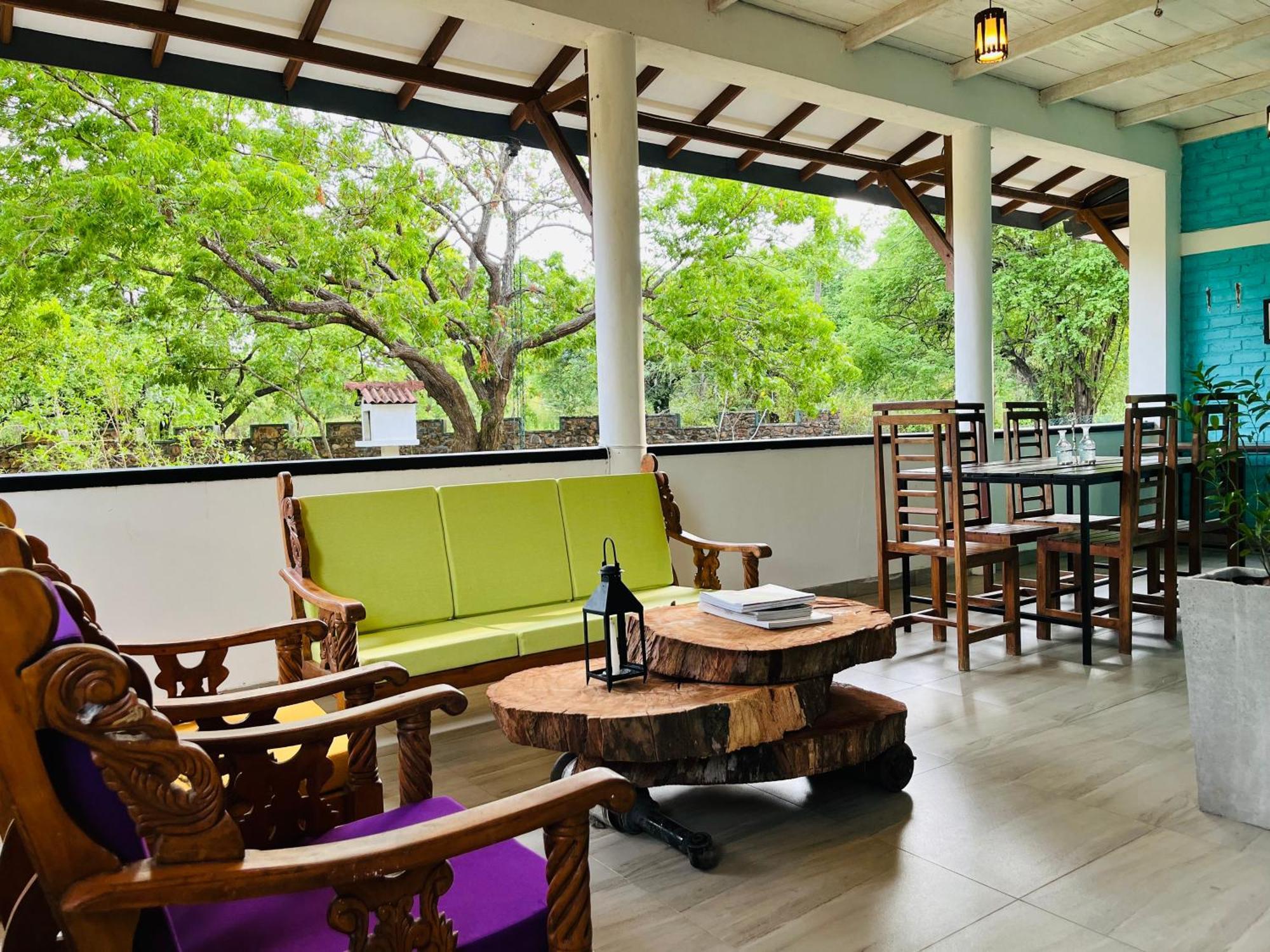 Funky Leopard Safari Lodge Bordering Yala National Park كاتاراغاما المظهر الخارجي الصورة